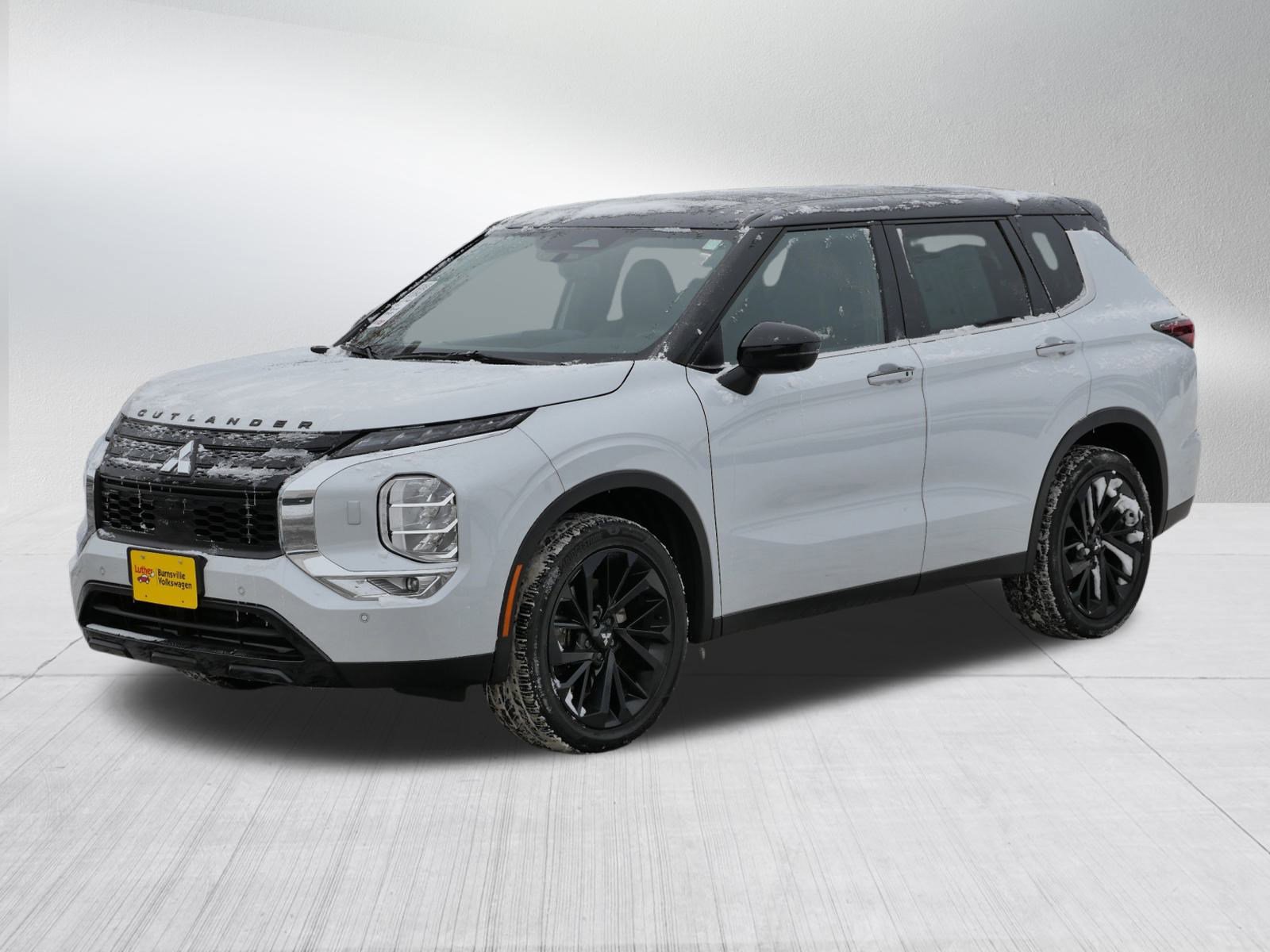 Used 2023 Mitsubishi Outlander SEL Black Edition image 3