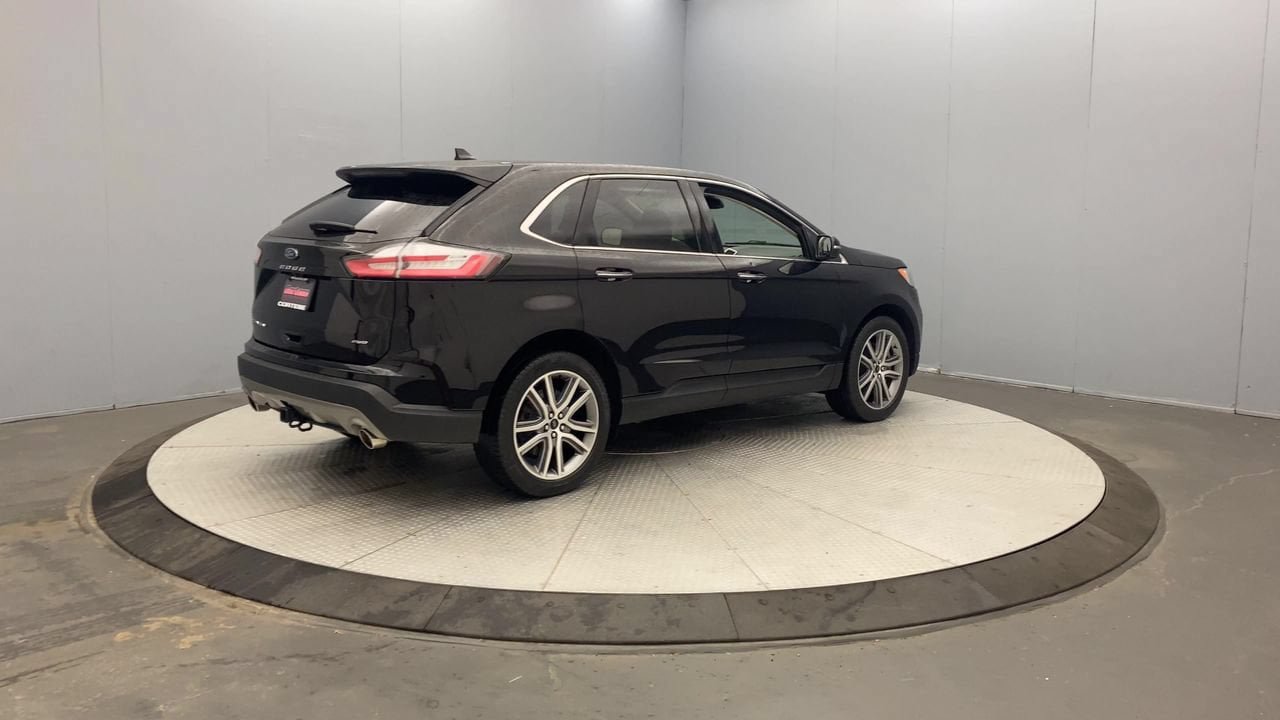 Used 2024 Ford Edge Titanium w/ Equipment Group 301A AWD/4WD image 5