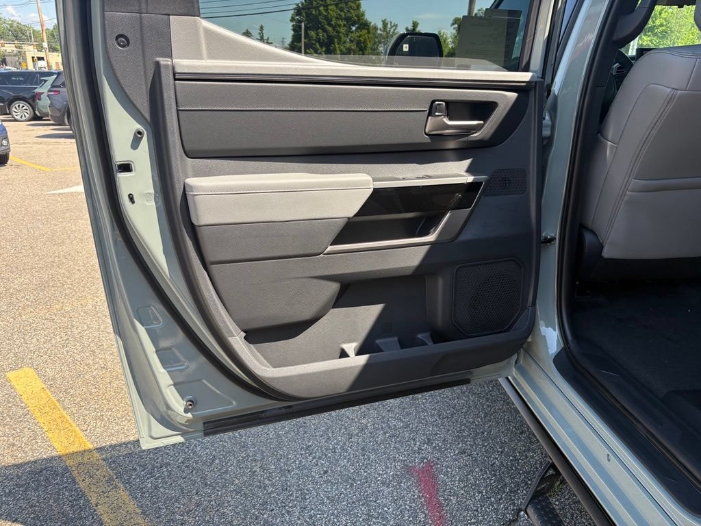 New 2026 Toyota Tundra Limited AWD/4WD image 15