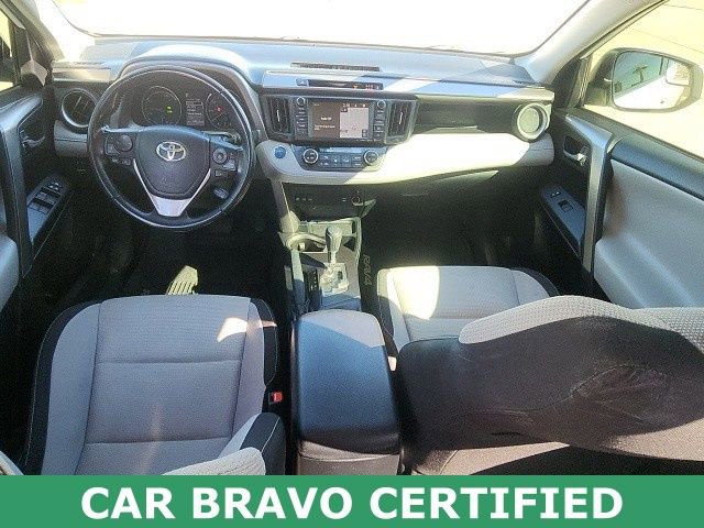 Used 2018 Toyota RAV4 XLE image 17