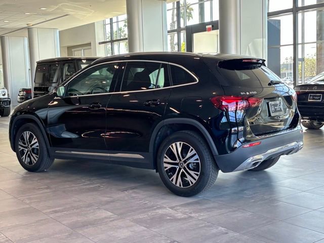 Certified 2025 Mercedes-Benz GLA 250 image 6