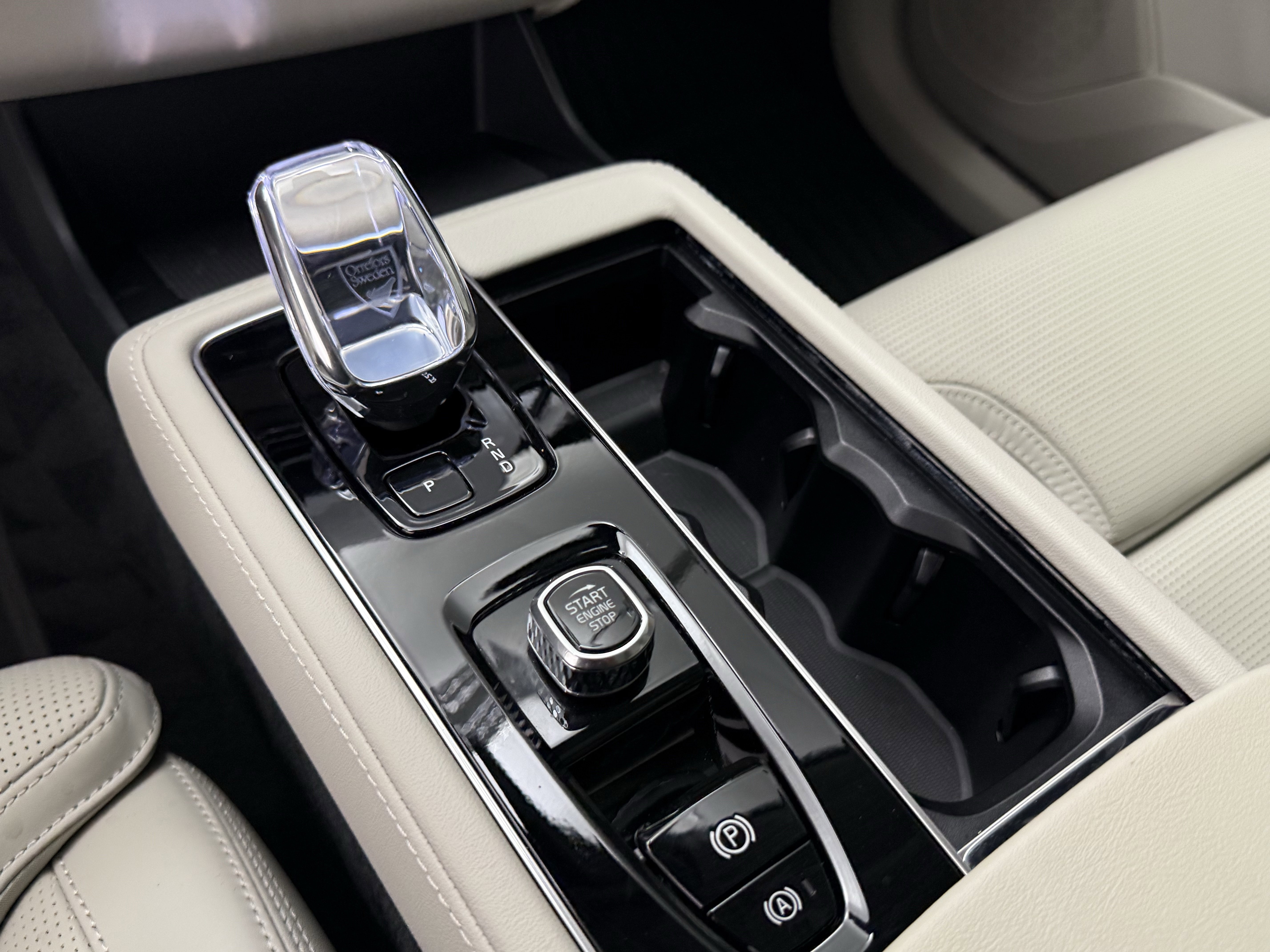 Used 2026 Volvo XC90 B6 Ultra w/ Protection Package image 22