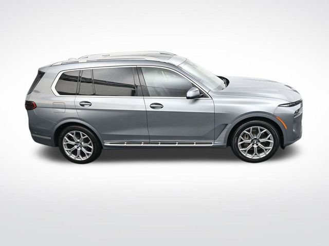 Used 2024 BMW X7 xDrive40i image 27