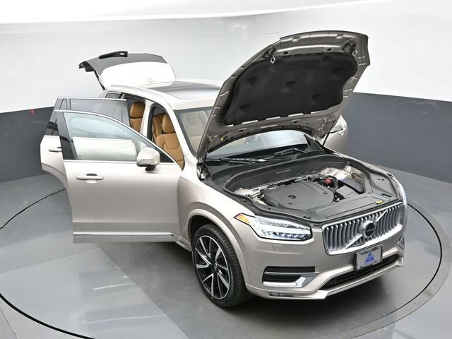 Used 2024 Volvo XC90 B6 Ultimate w/ Protection Package Premier AWD/4WD image 50