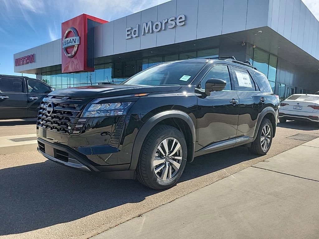 New 2026 Nissan Pathfinder SL FWD image 1