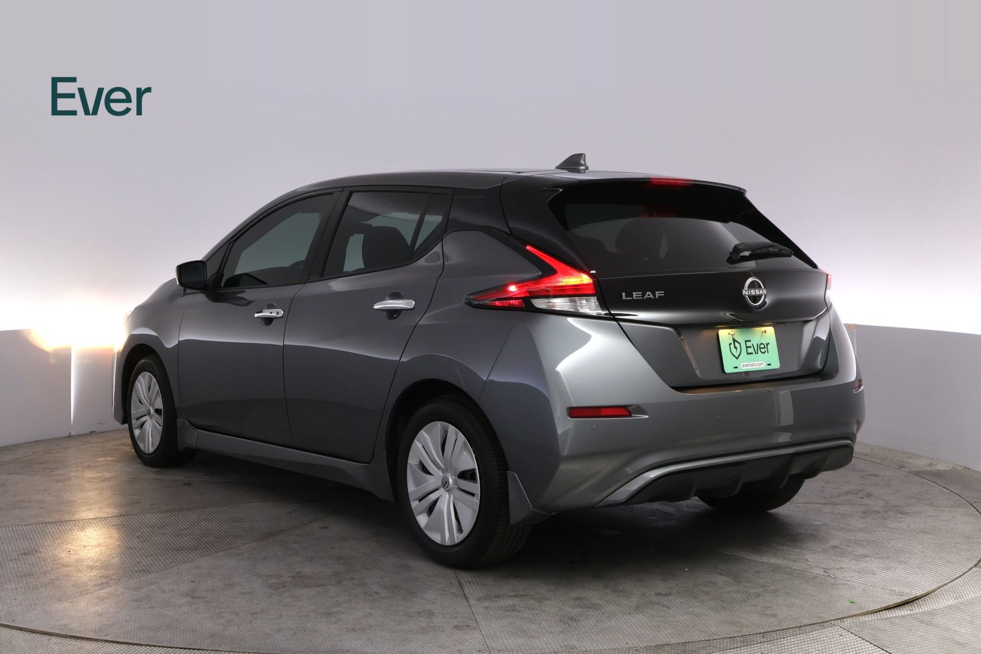 Used 2025 Nissan Leaf S FWD image 17