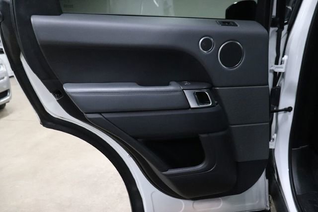 Used 2015 Land Rover Range Rover Sport HSE image 13