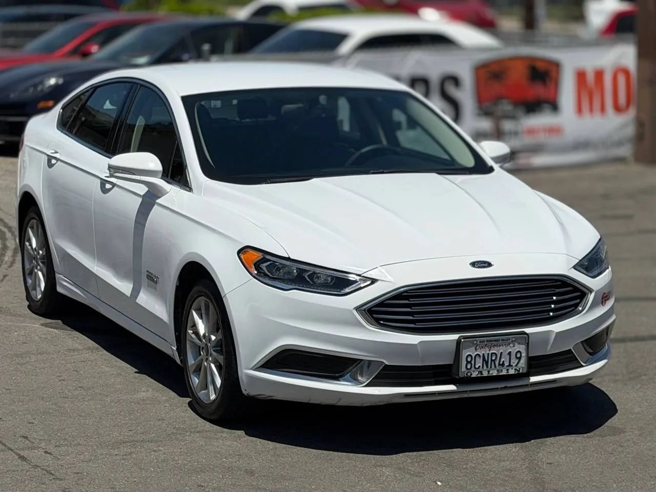 Used 2018 Ford Fusion Energi SE FWD image 2