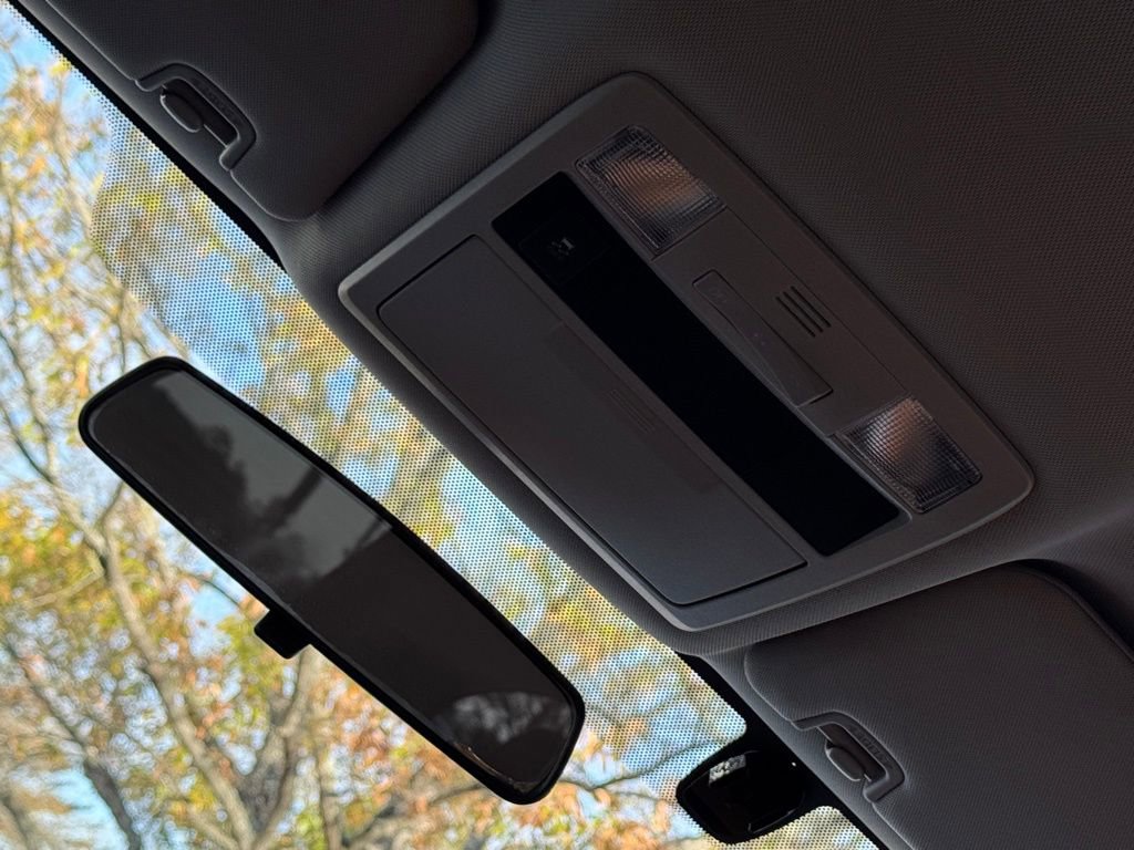 Used 2016 Toyota Tacoma SR5 w/ Towing Package image 25