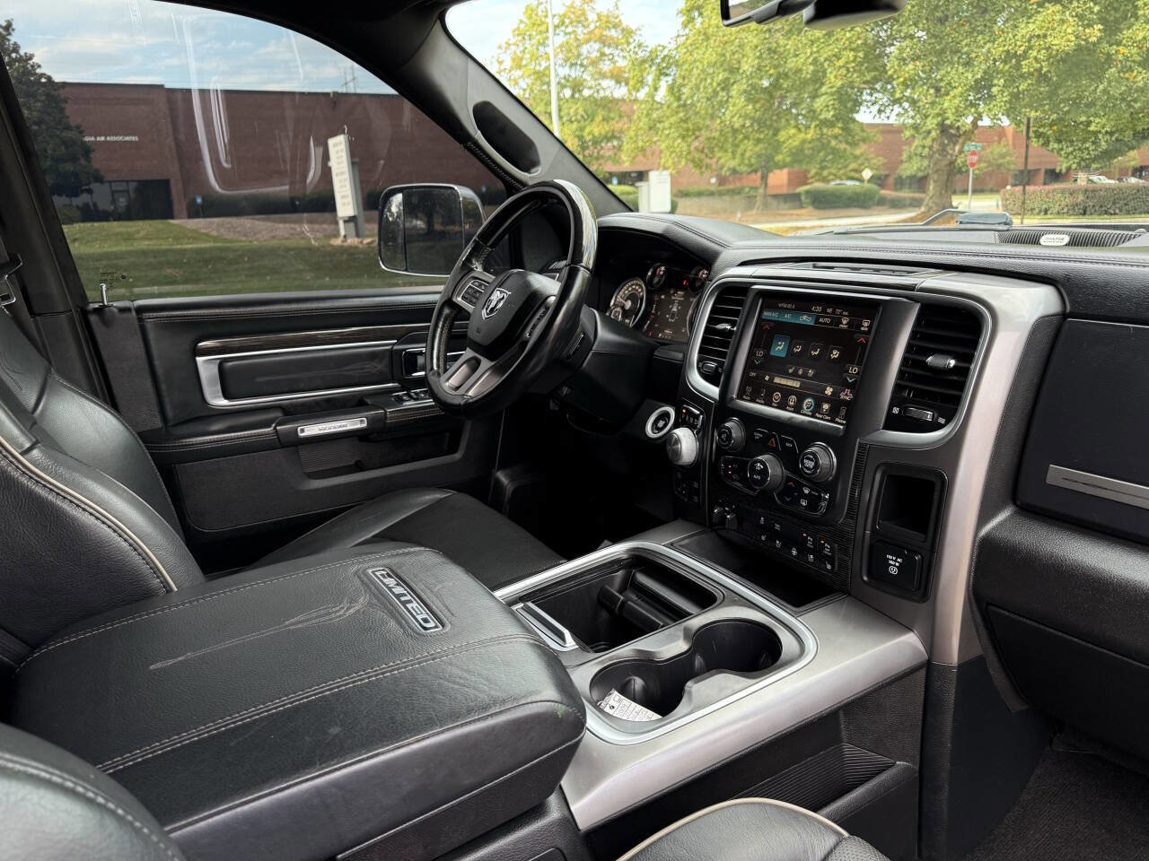 Used 2017 RAM 1500 Limited AWD/4WD image 12