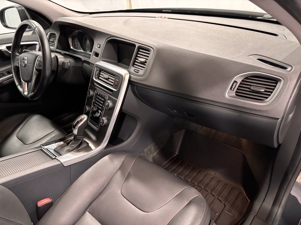 Used 2015 Volvo S60 T5 Premier image 16