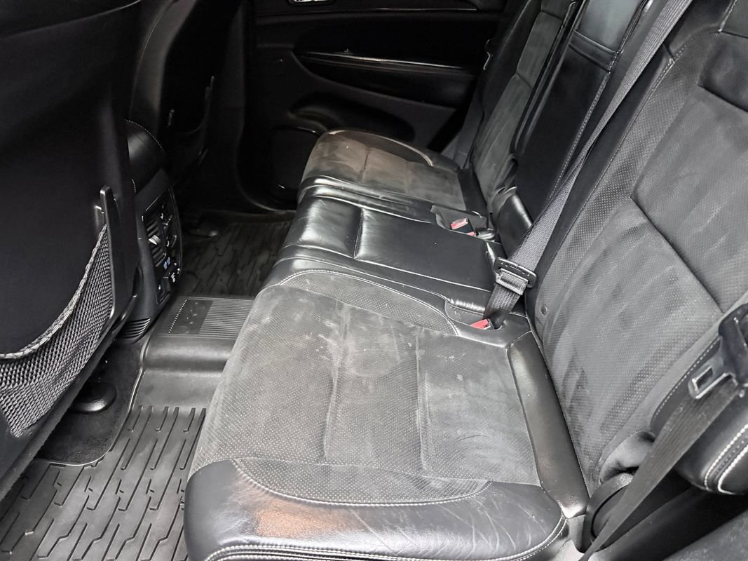 Used 2016 Jeep Grand Cherokee SRT AWD/4WD image 13