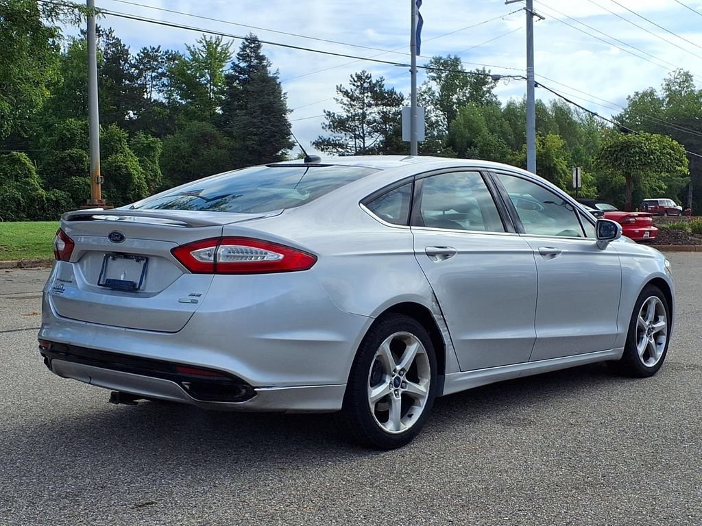 Used 2016 Ford Fusion SE w/ Equipment Group 201A AWD/4WD image 4