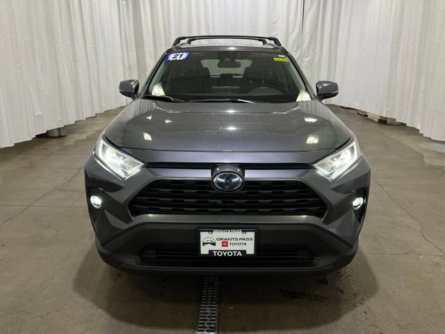 Certified 2021 Toyota RAV4 XLE w/ Carpet Mat Package (TMS) AWD/4WD image 9
