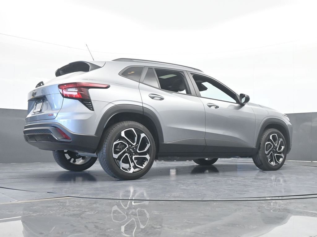 Used 2024 Chevrolet Trax RS w/ Sunroof Package image 63