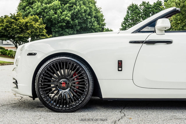 Used 2016 Rolls-Royce Dawn RWD image 4