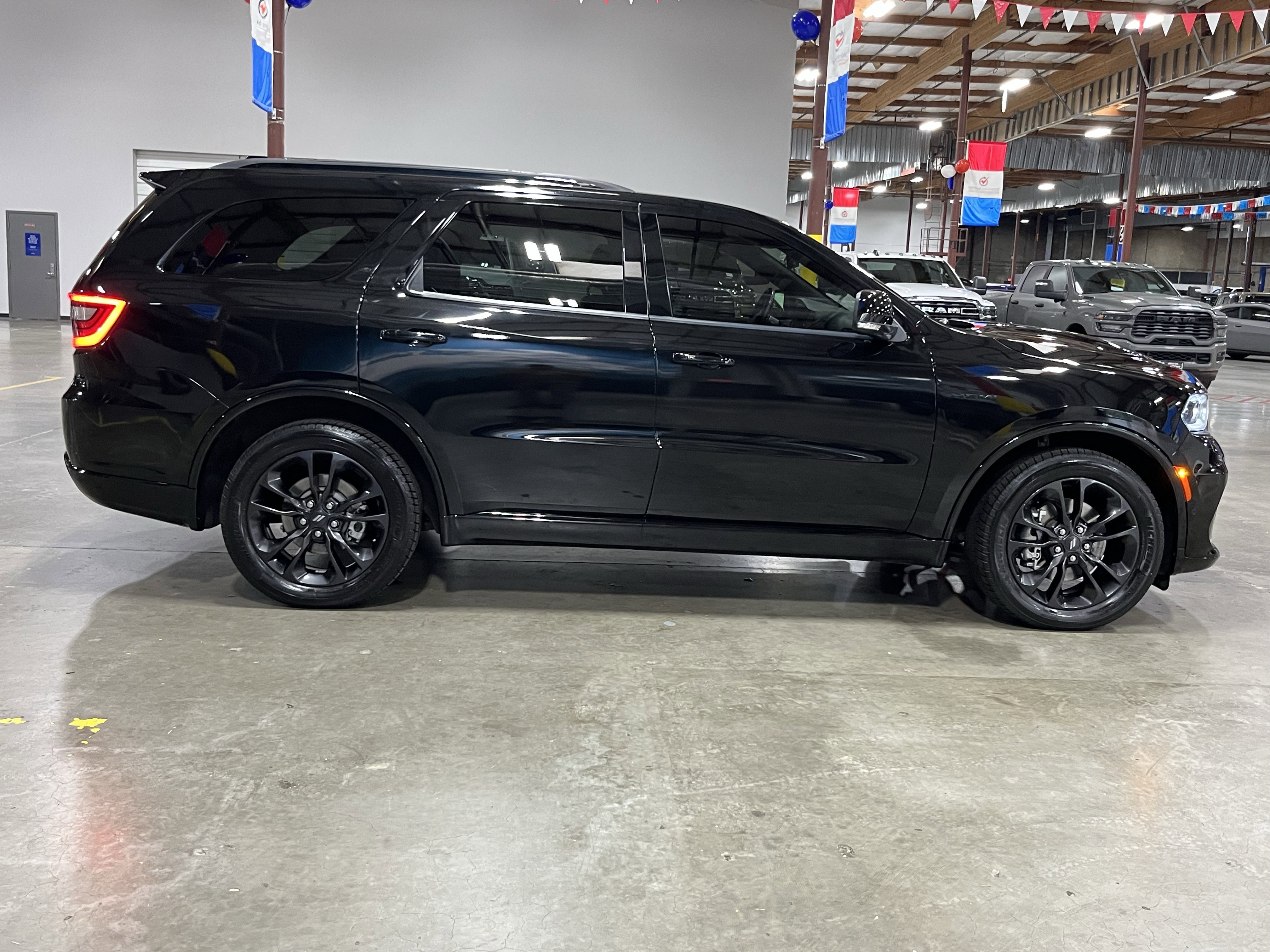 Used 2021 Dodge Durango R/T w/ Blacktop Package image 6