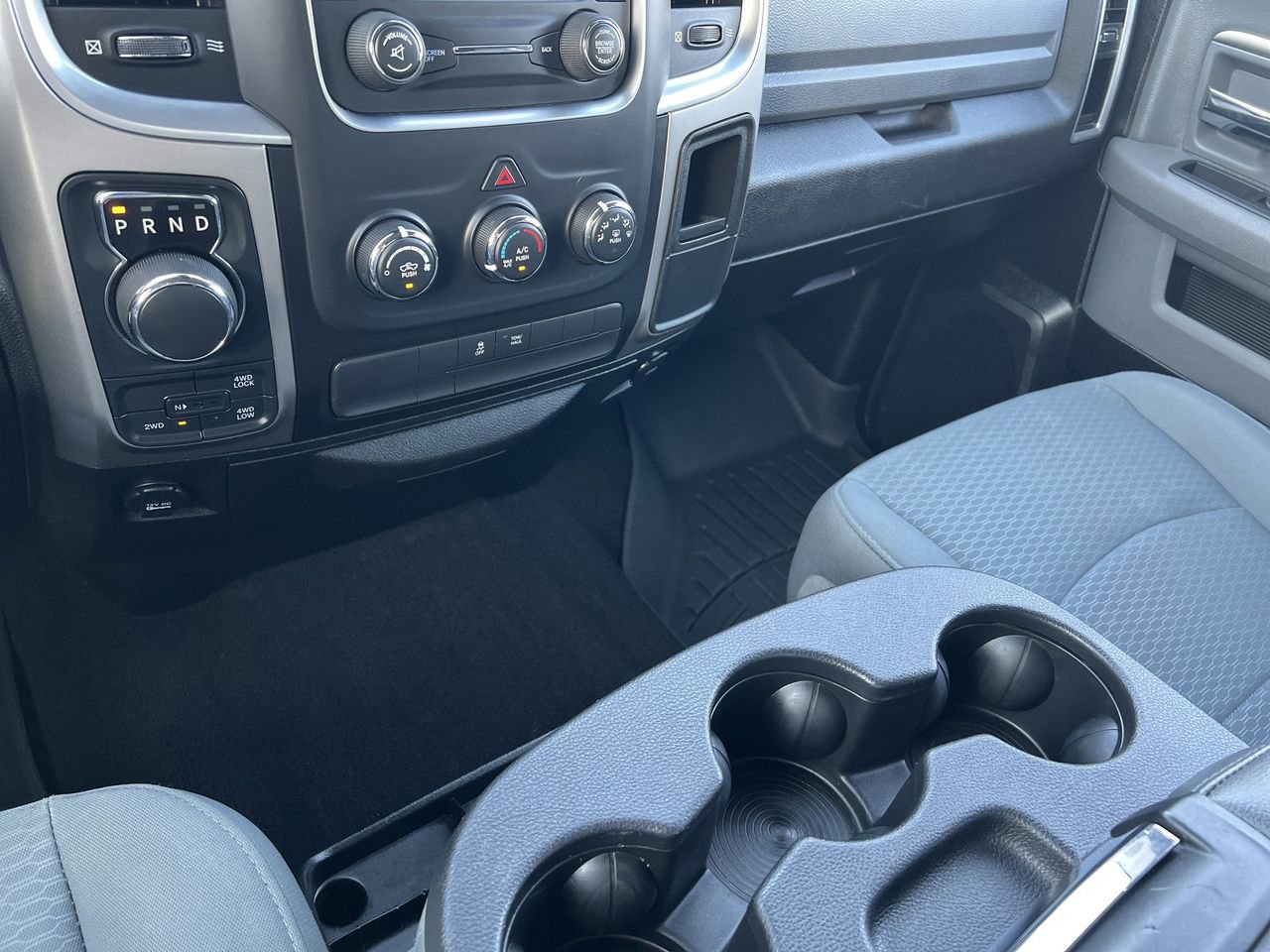 Used 2019 RAM 1500 Classic SLT image 10
