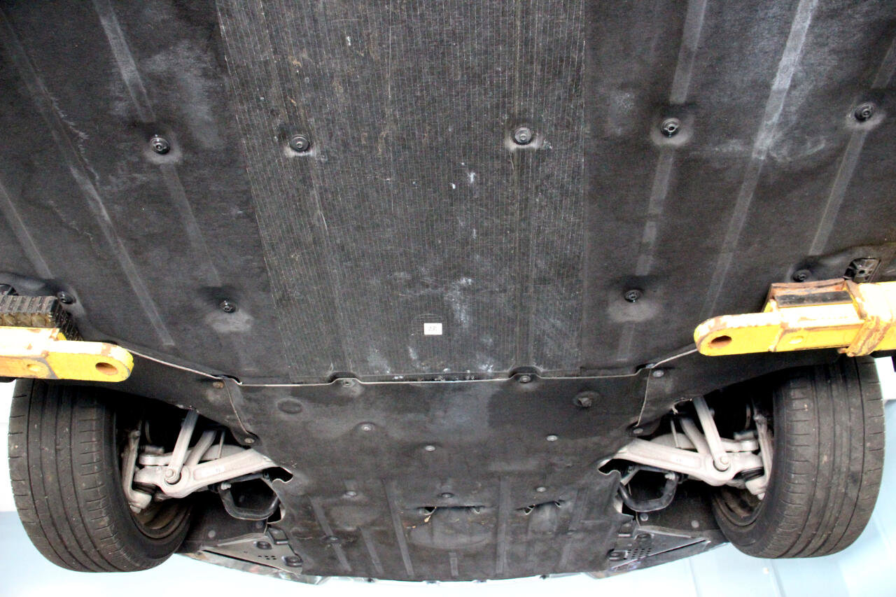 Used 2015 BMW i8 image 99