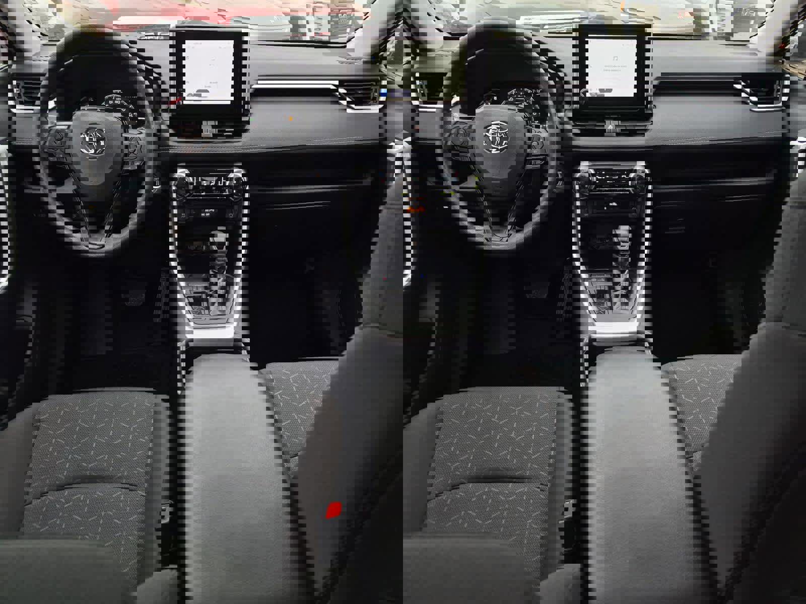 Used 2023 Toyota RAV4 XLE w/ Convenience Package image 16