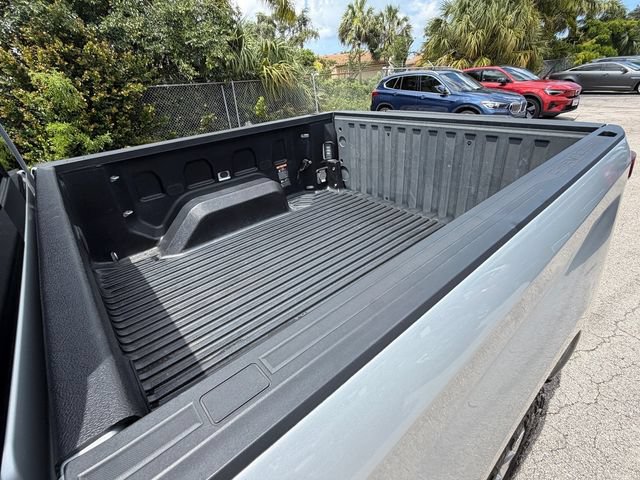 Used 2021 Chevrolet Silverado 1500 LTZ w/ LTZ Premium Package RWD image 10