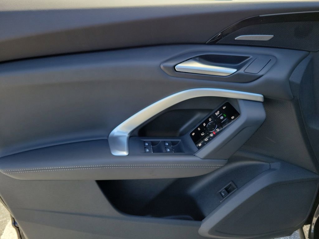 New 2025 Audi Q5 2.0T Premium Plus image 18