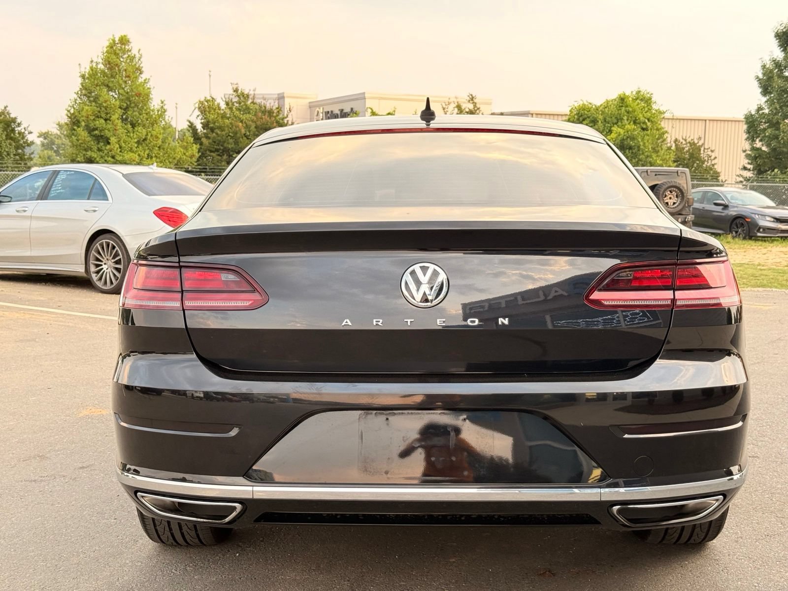 Used 2020 Volkswagen Arteon SE FWD image 11