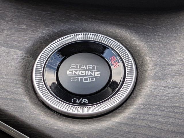 New 2025 Jeep Grand Cherokee Limited w/ Black Appearance Package image 25