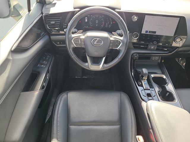 Used 2023 Lexus NX 250 FWD w/ Towing Package (2000 Lbs) image 12