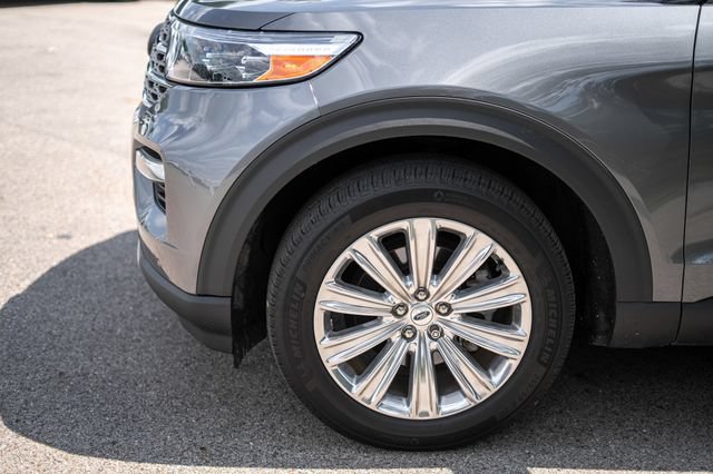 Used 2023 Ford Explorer Limited w/ Limited Technology Package AWD/4WD image 9