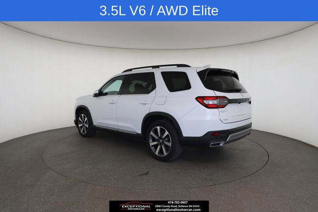 Used 2023 Honda Pilot Elite image 12