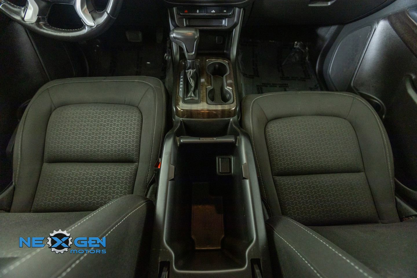 Used 2020 GMC Canyon SLE w/ Elevation Edition image 30