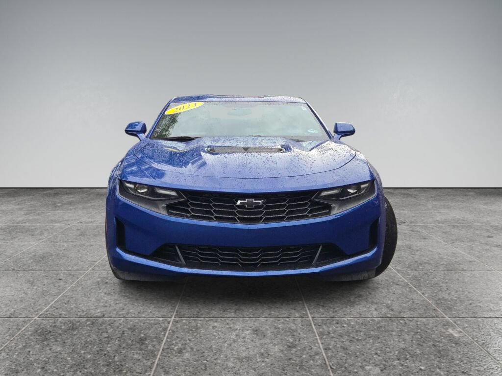 Certified 2023 Chevrolet Camaro LT RWD image 2