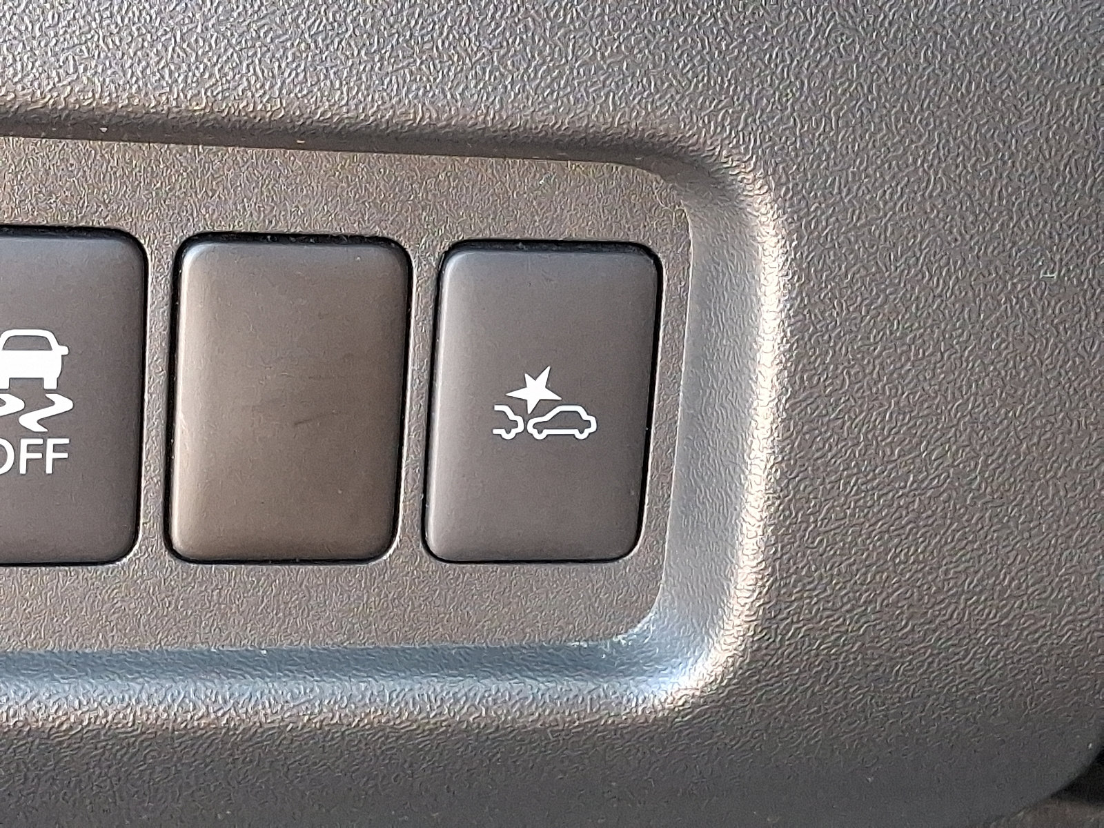 Used 2024 Mitsubishi Mirage ES FWD image 21