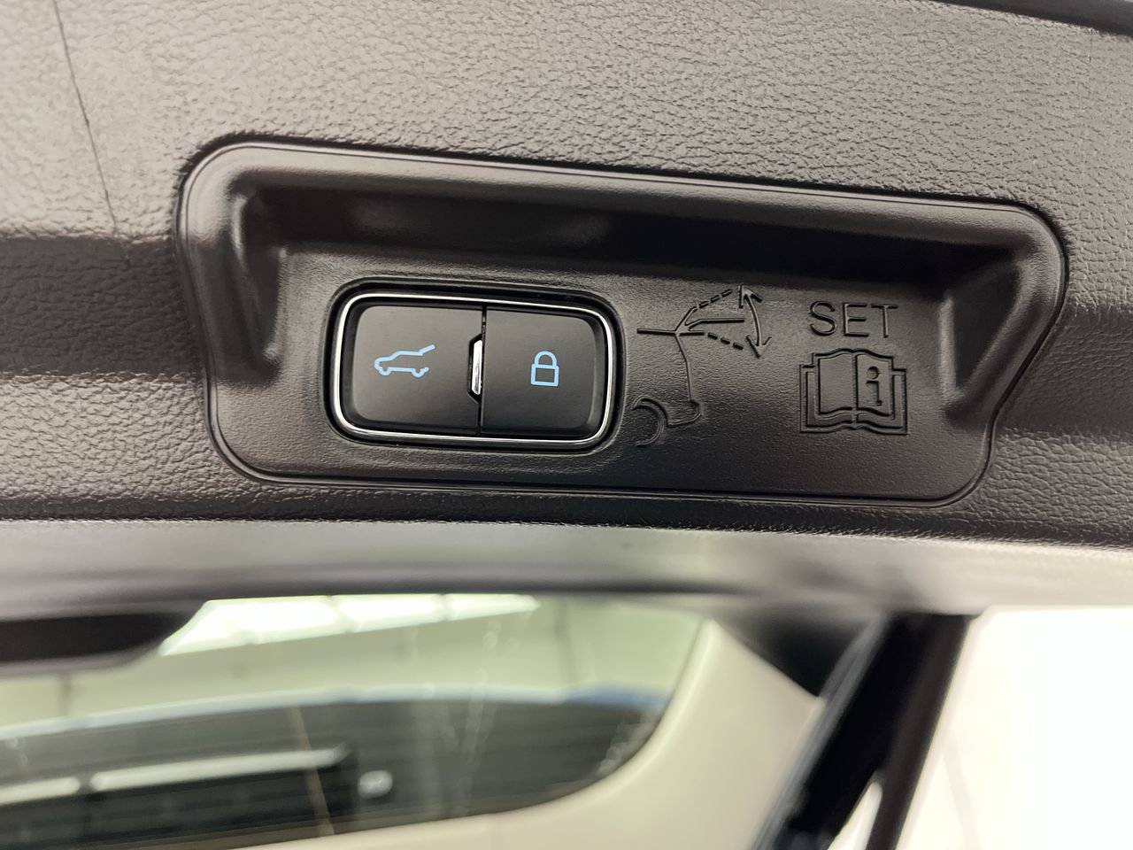 New 2026 Ford Explorer Active w/ Active Comfort Package image 33