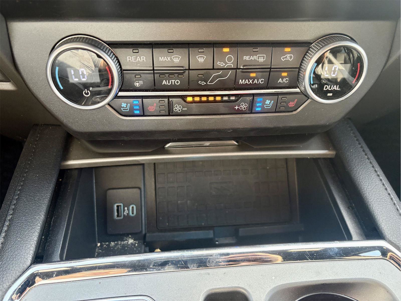 Used 2021 Ford Expedition XLT RWD image 19