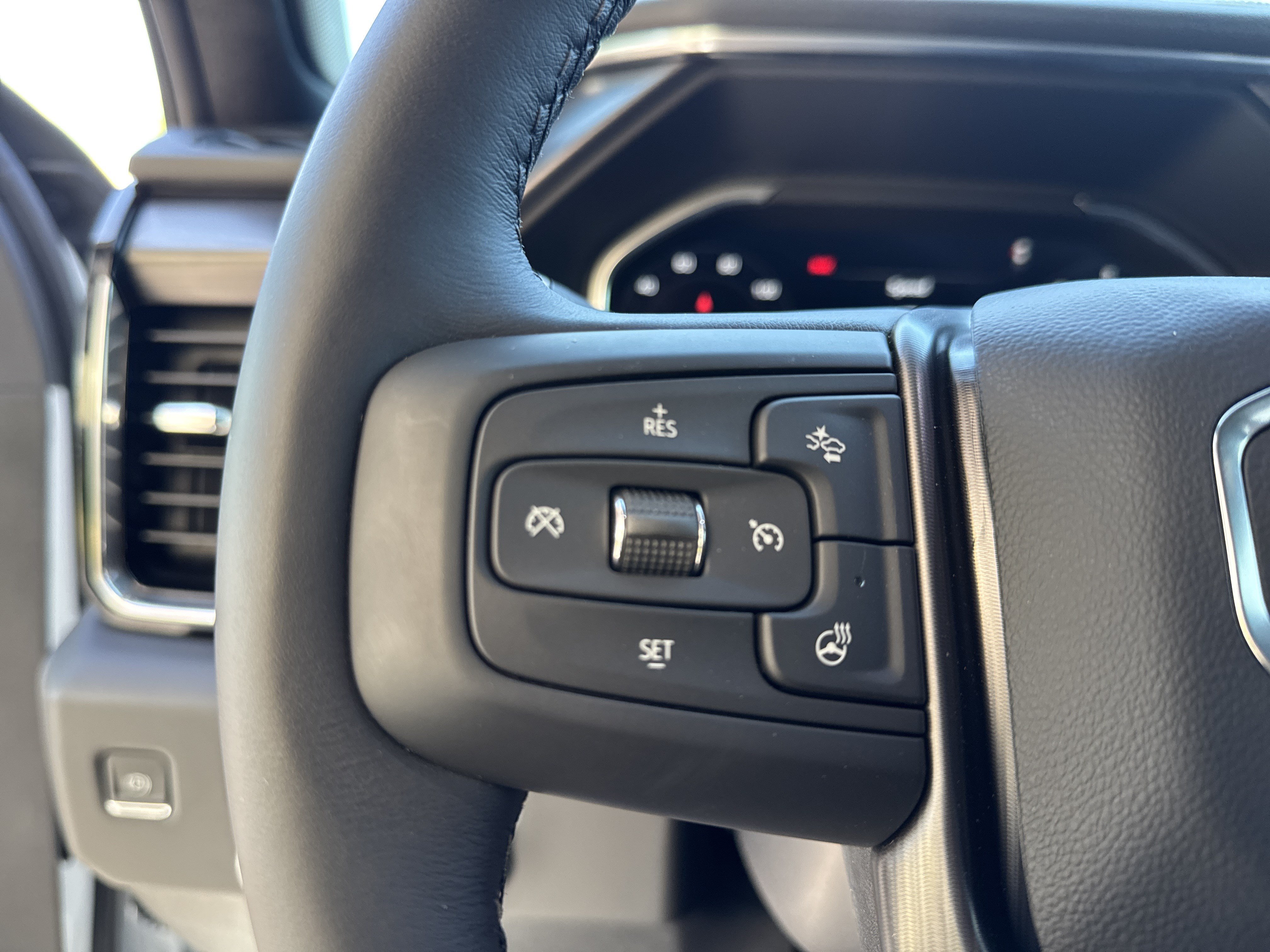New 2026 GMC Sierra 2500 Denali Ultimate AWD/4WD image 24