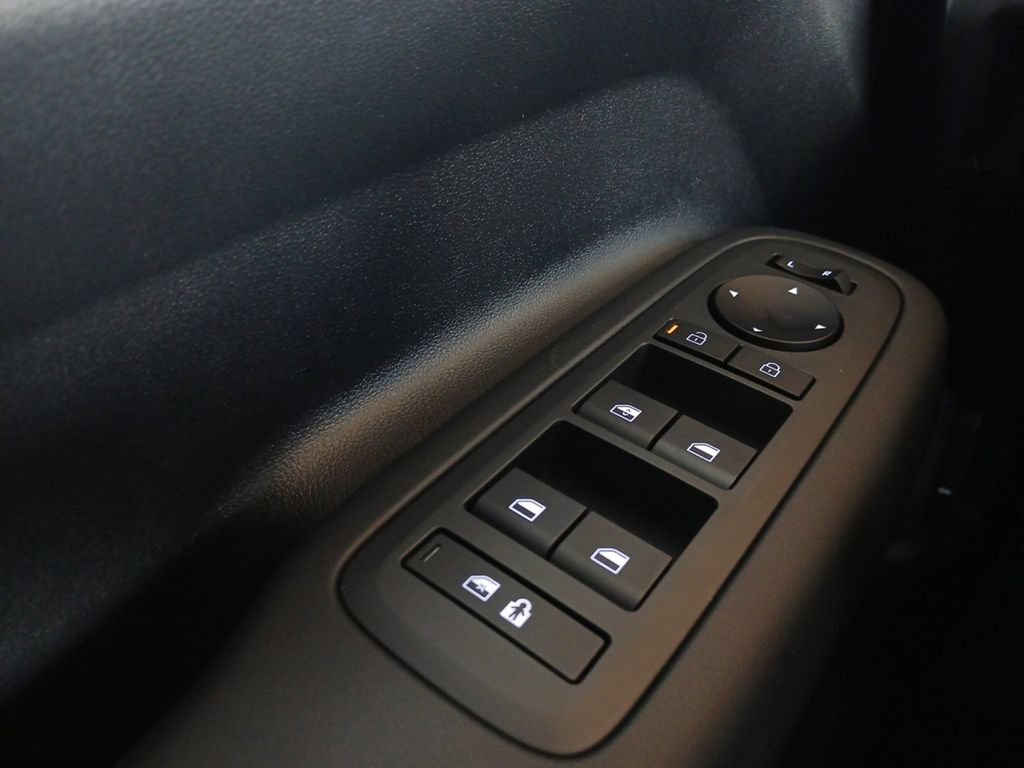 New 2026 Hyundai Santa Fe SE FWD image 18