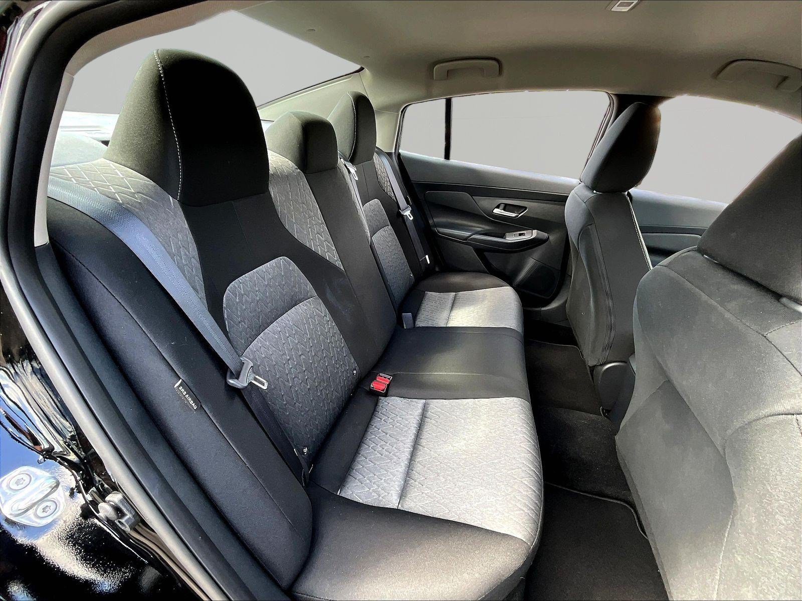 Certified 2026 Nissan Sentra SV w/ SV Convenience Package FWD image 25