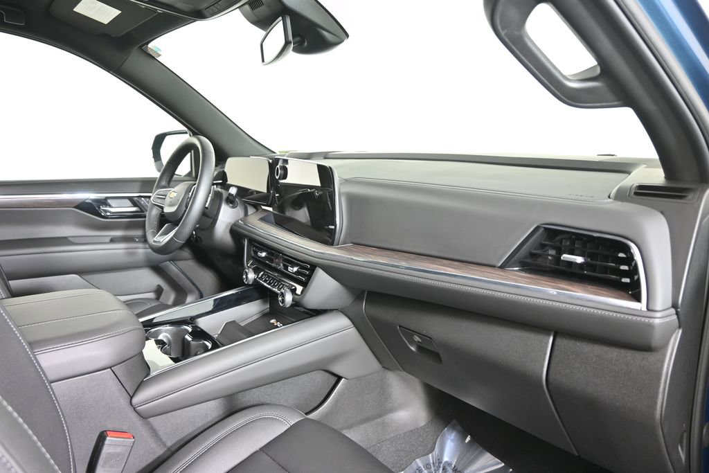 Used 2025 Chevrolet Tahoe LT w/ Comfort Package image 14