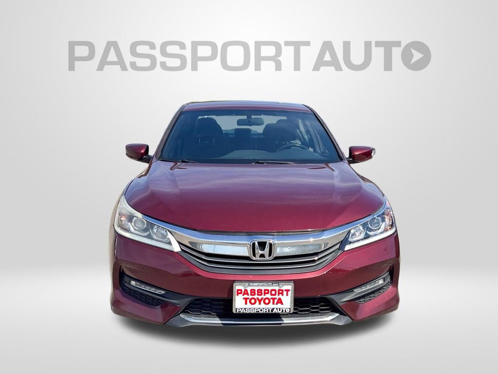 Used 2017 Honda Accord Sport image 11