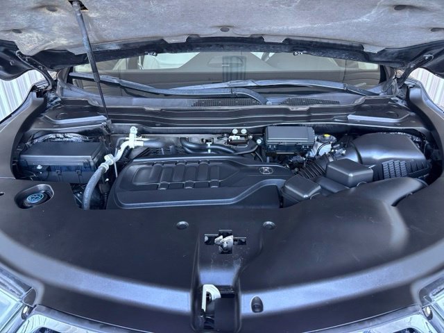 Certified 2017 Acura MDX w/ Technology Package FWD image 32