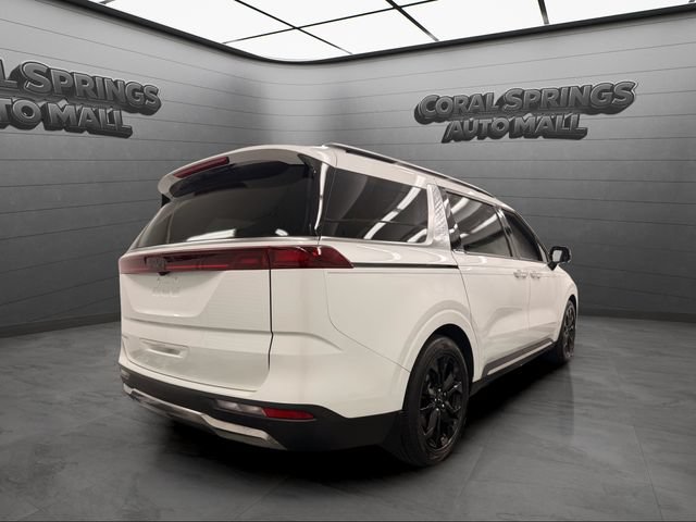 Used 2024 Kia Carnival SX FWD image 5