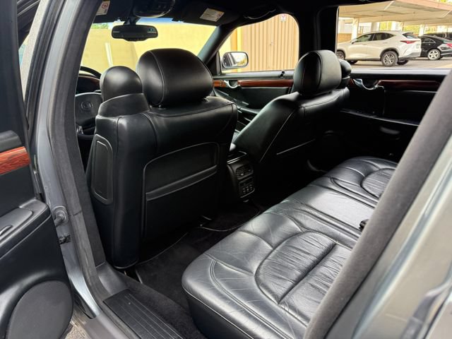 Used 2004 Cadillac De Ville Limousine FWD image 30
