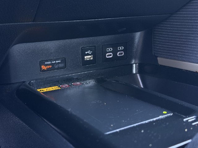Certified 2025 Toyota Camry SE FWD image 20
