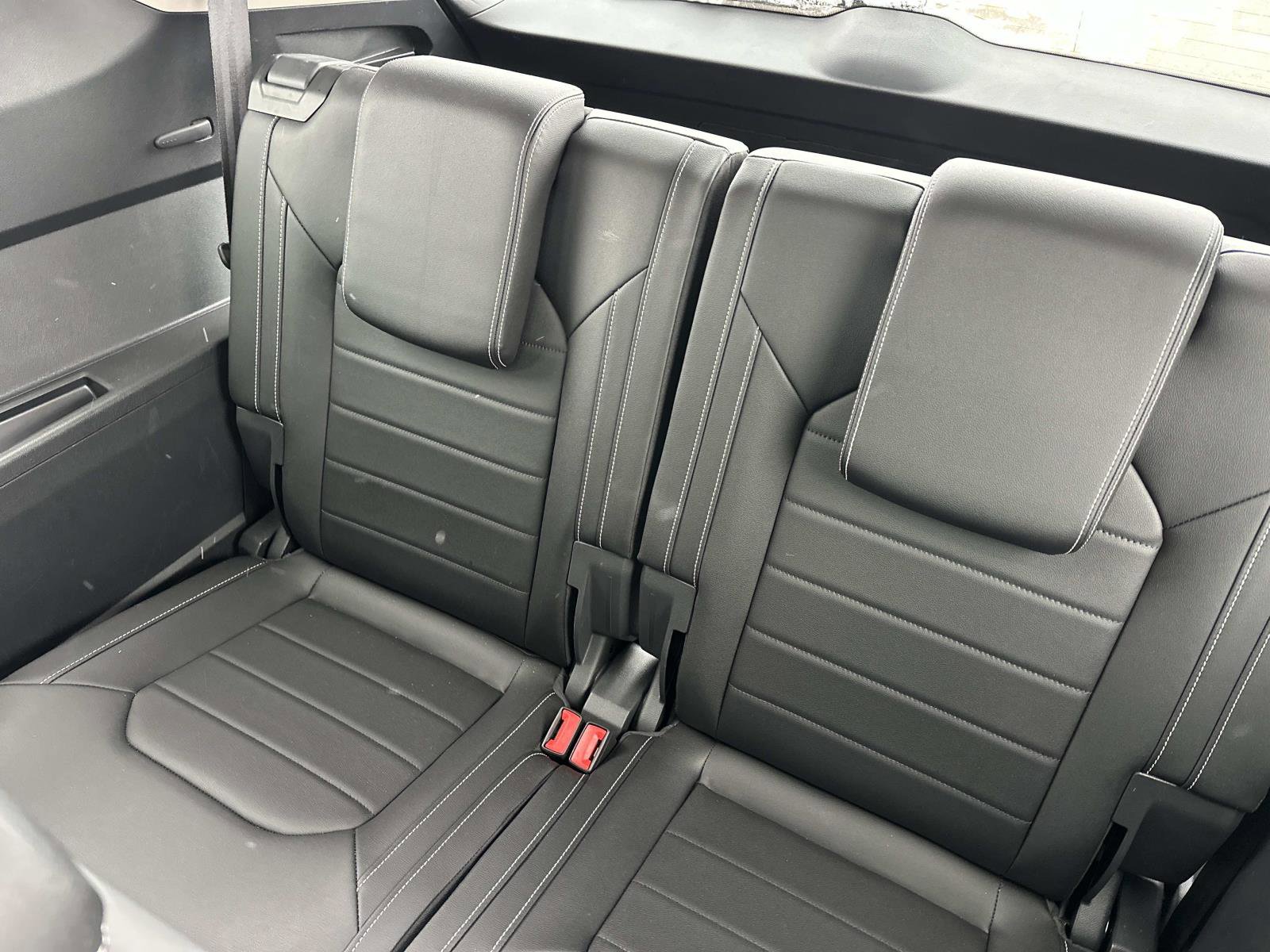 Used 2025 Volkswagen Atlas SEL image 13