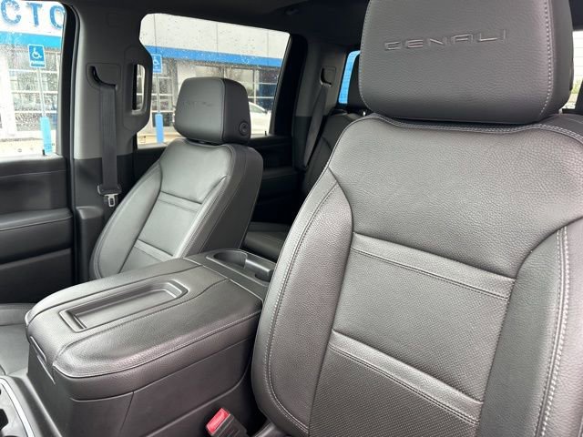 Used 2020 GMC Sierra 3500 Denali w/ Denali Ultimate Package AWD/4WD image 10