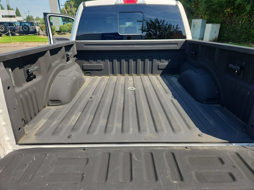 Used 2016 Ford F150 Platinum w/ Equipment Group 701A Luxury AWD/4WD image 23