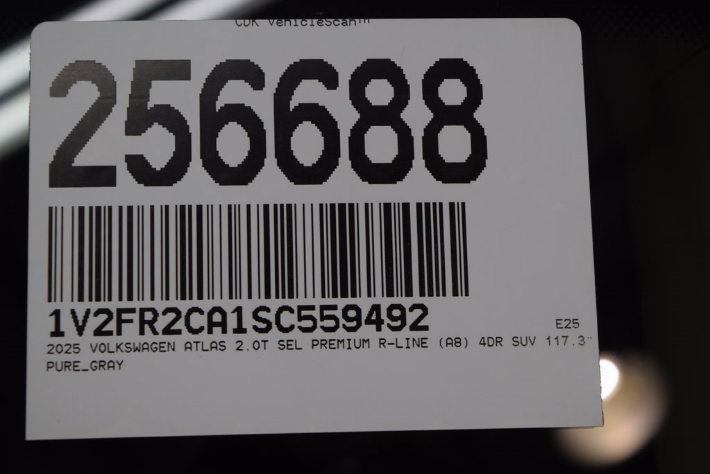 New 2025 Volkswagen Atlas SEL Premium R-Line image 15