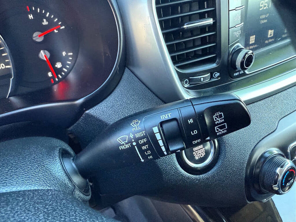 Used 2020 Kia Sorento EX image 34